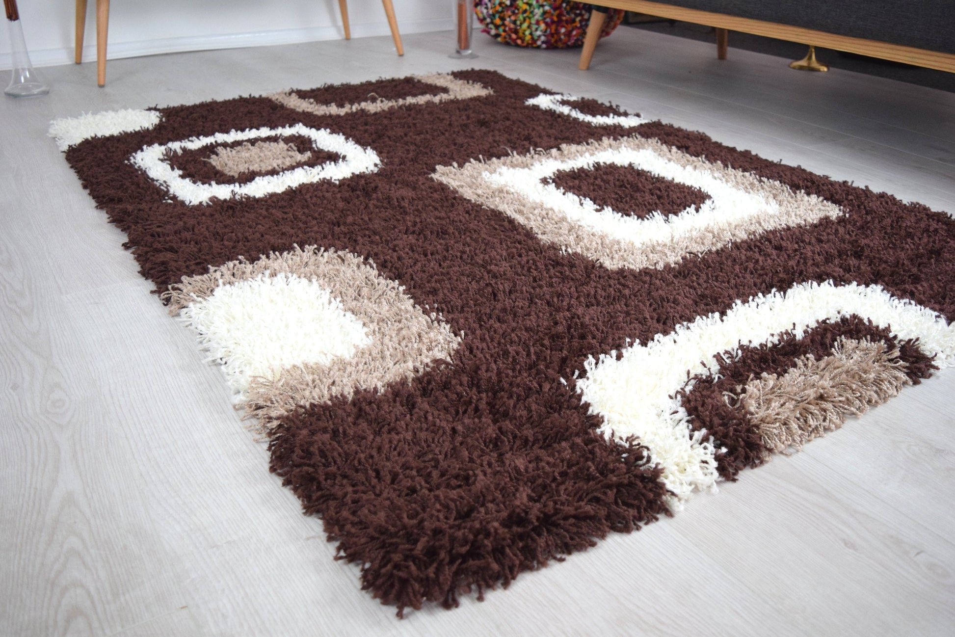 Brown Boxed Shaggy Rug - California-Bargainia.com