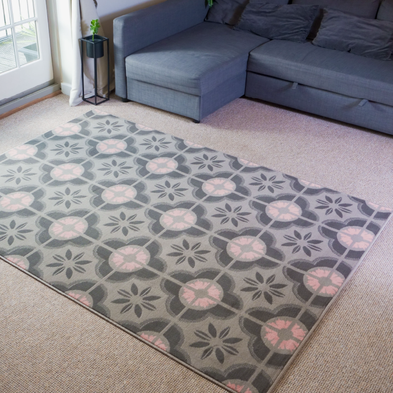 Floral Tile Rug | Bargainia.com | Free UK Delivery