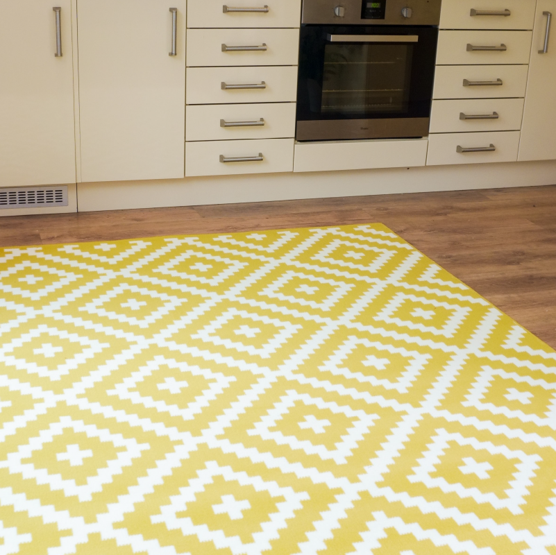 Yellow Geometric Rug | Bargainia.com | Free UK Delivery