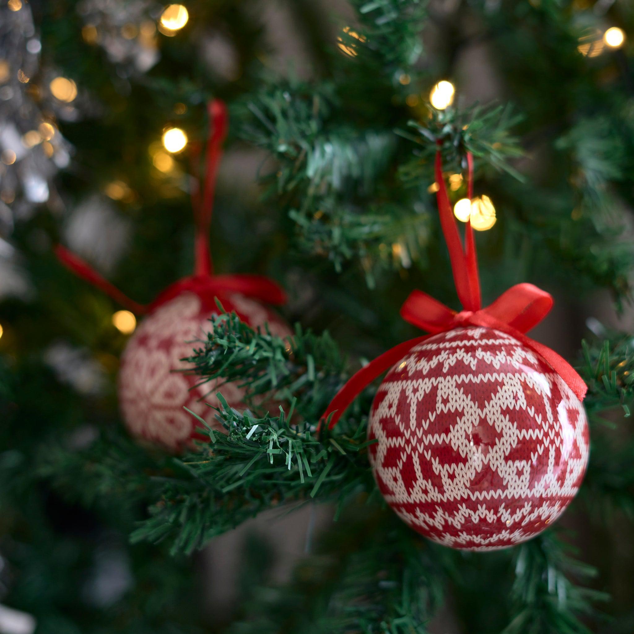 Set of 6 Christmas Baubles - Red Knit Look-5050565416797-Bargainia.com