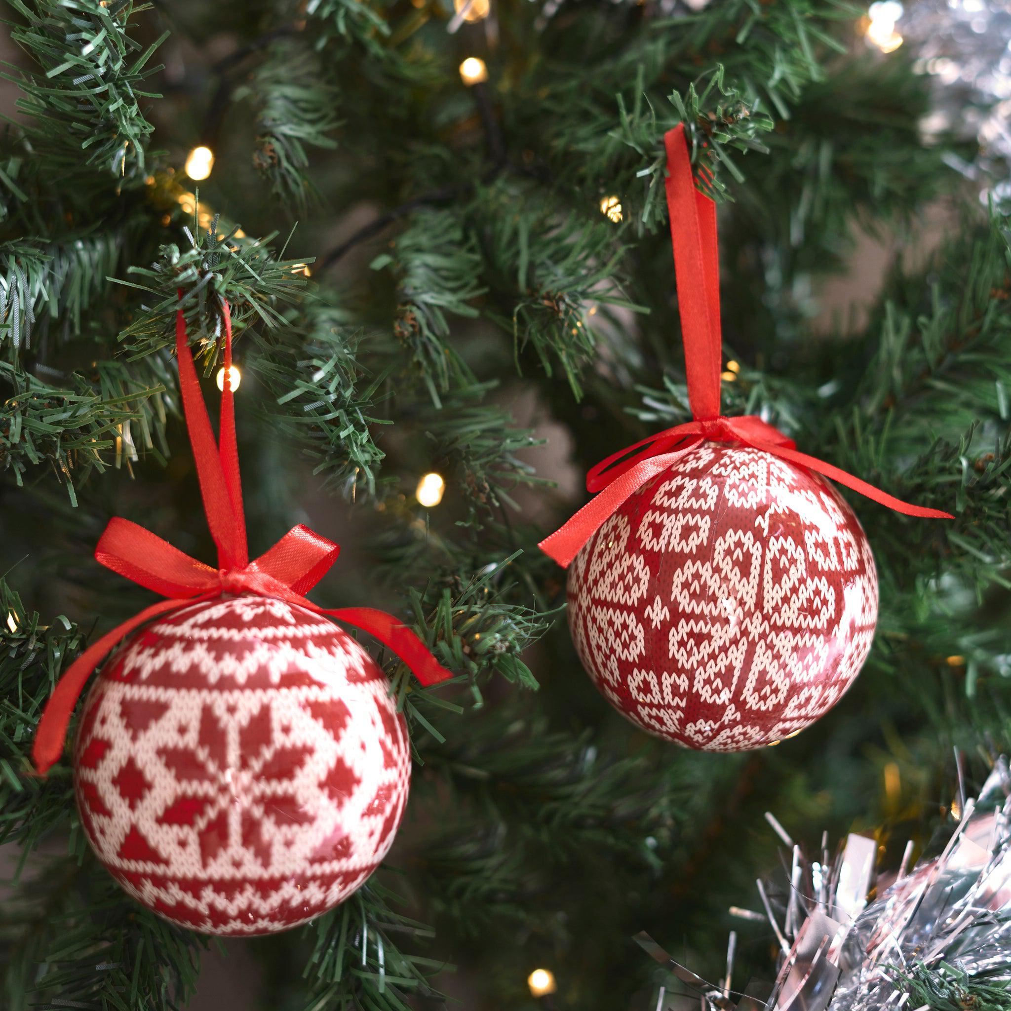 Set of 6 Christmas Baubles - Red Knit Look-5050565416797-Bargainia.com