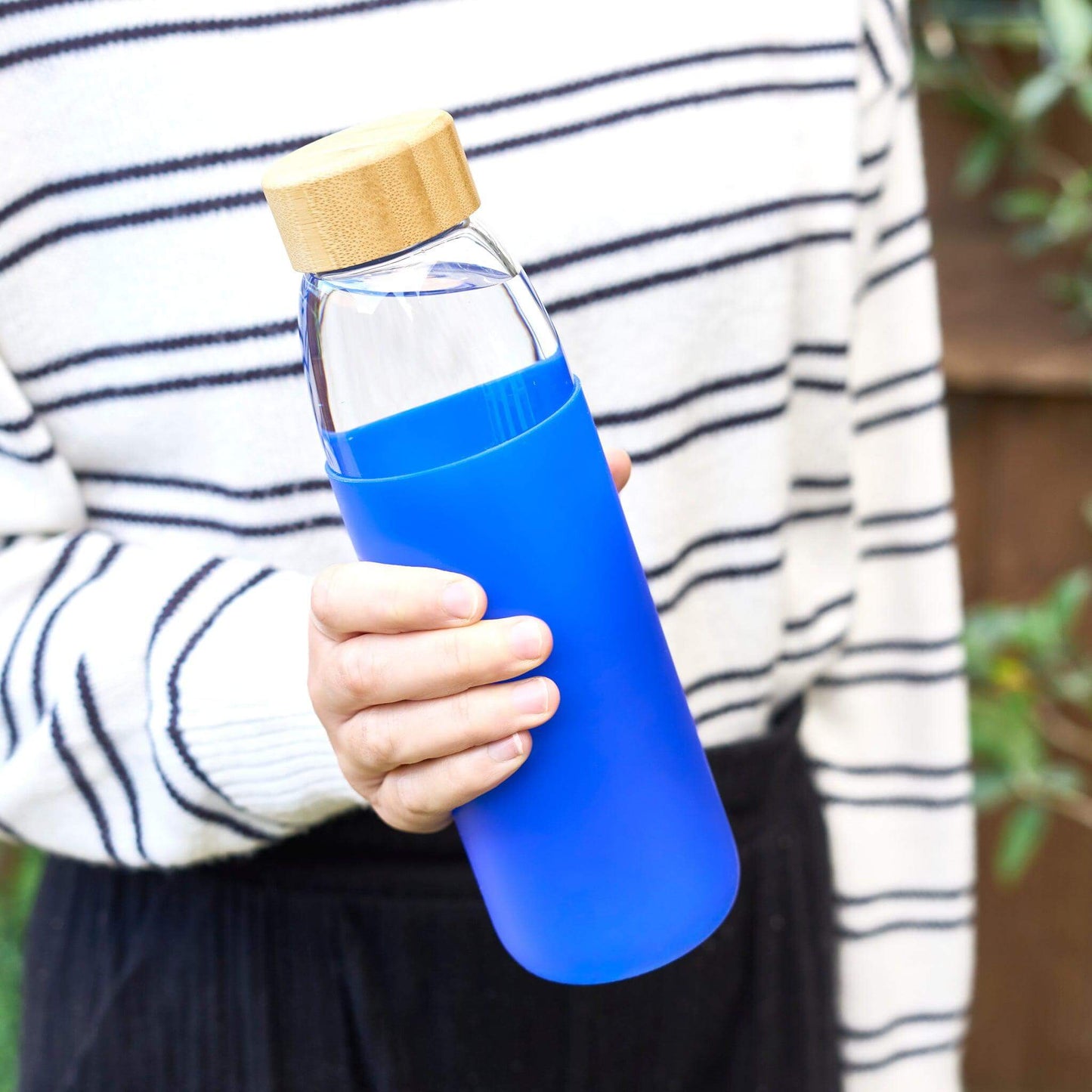 Glass Water Bottle with Bamboo Lid & Coloured Silicone Sleeve 540ml Assorted Colours-Bargainia.com