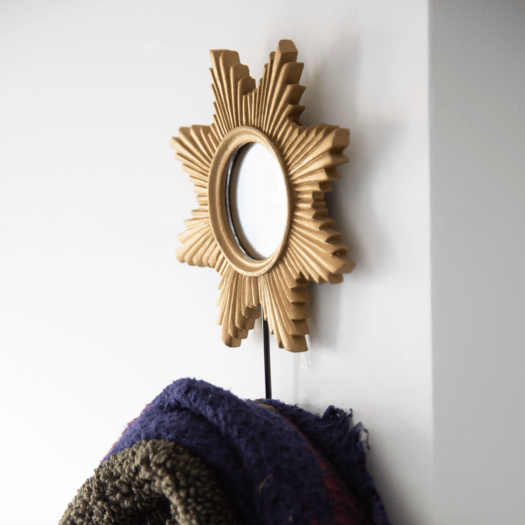 Gold Sun Mirror With Hook - 21cm 8718658351345 only5pounds-com